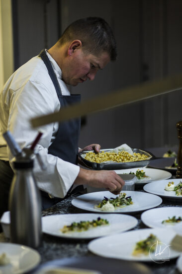 Photographe culinaire - Reportage en cuisine dîner gastronomique - Cédric Burtin et Fréderic Doucet